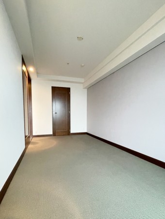 手洗器も含めトイレを一新ー落ち着いたトイレ空間に 手洗器も含めトイレを一新ー落ち着いたトイレ空間に